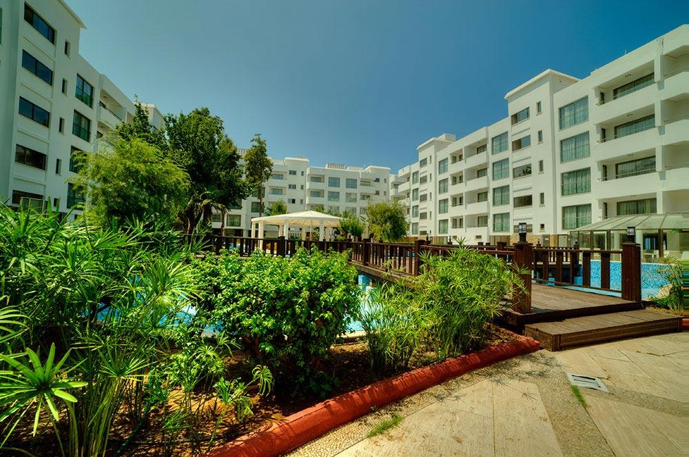 Jasmine Court Hotel & Casino Kyrenia  Eksteriør billede