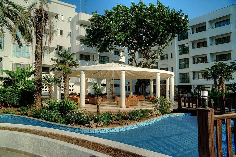 Jasmine Court Hotel & Casino Kyrenia  Eksteriør billede