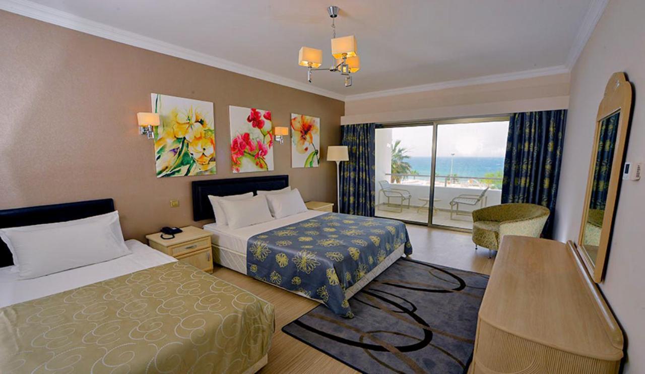 Jasmine Court Hotel & Casino Kyrenia  Eksteriør billede