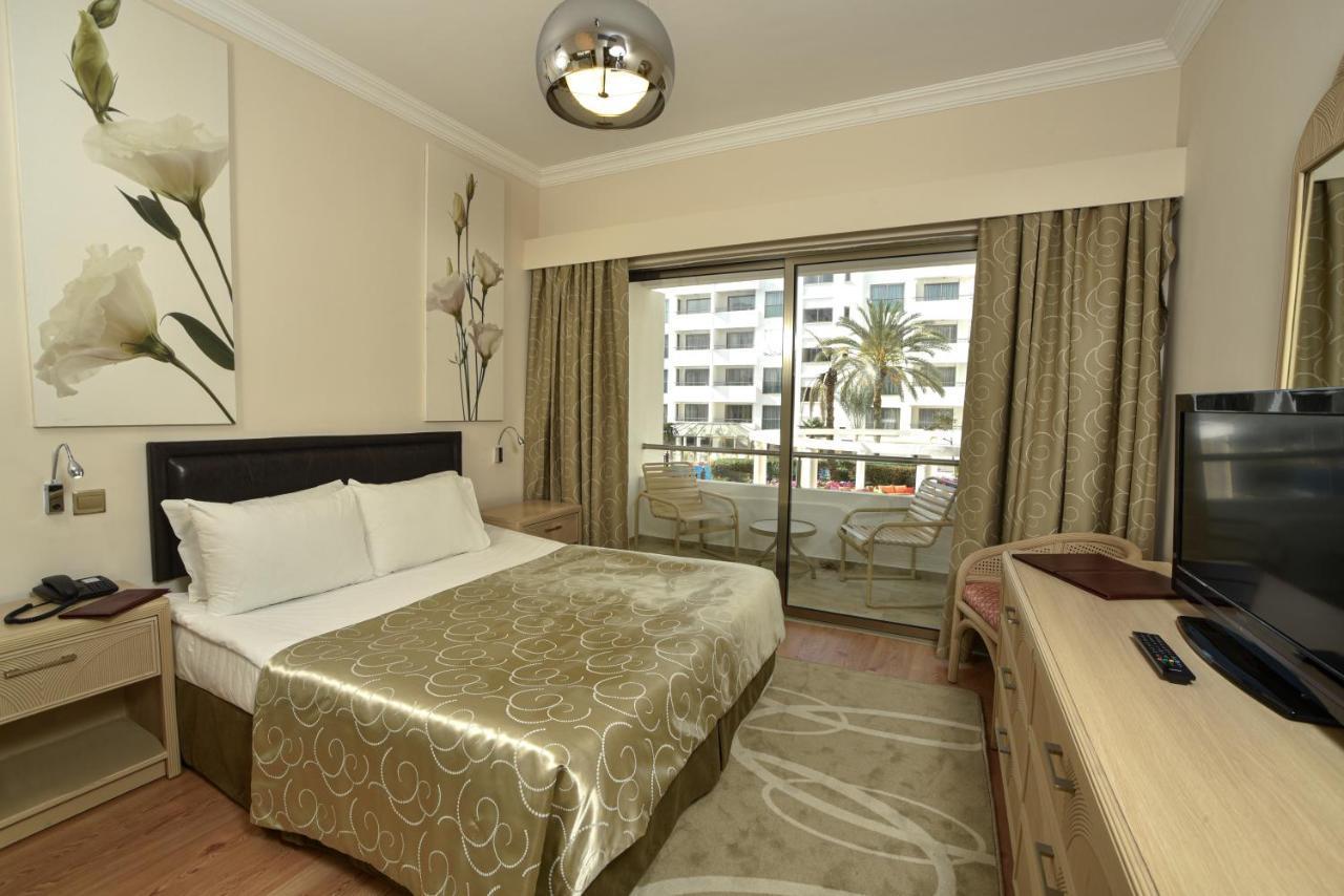Jasmine Court Hotel & Casino Kyrenia  Eksteriør billede