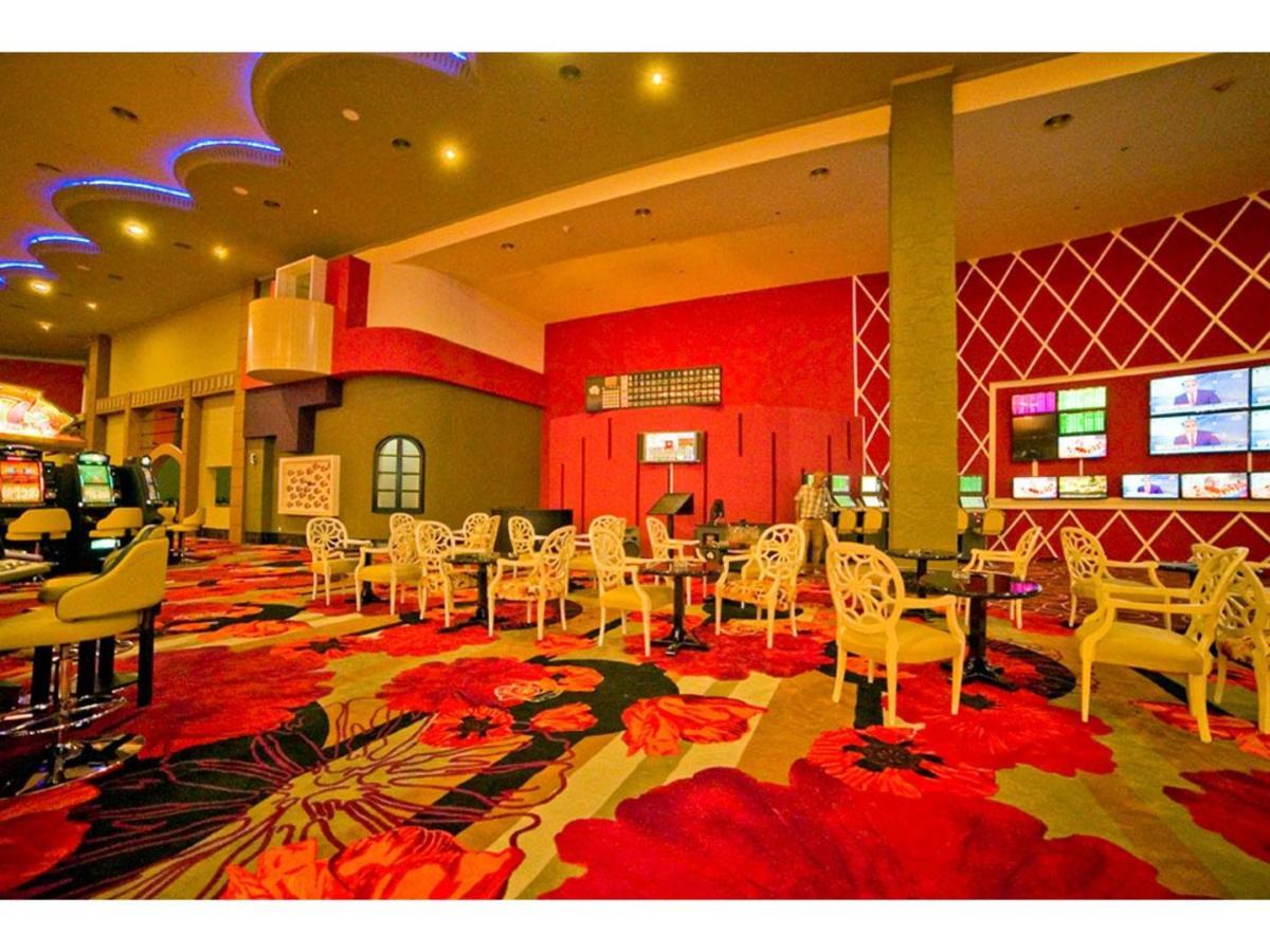 Jasmine Court Hotel & Casino Kyrenia  Eksteriør billede