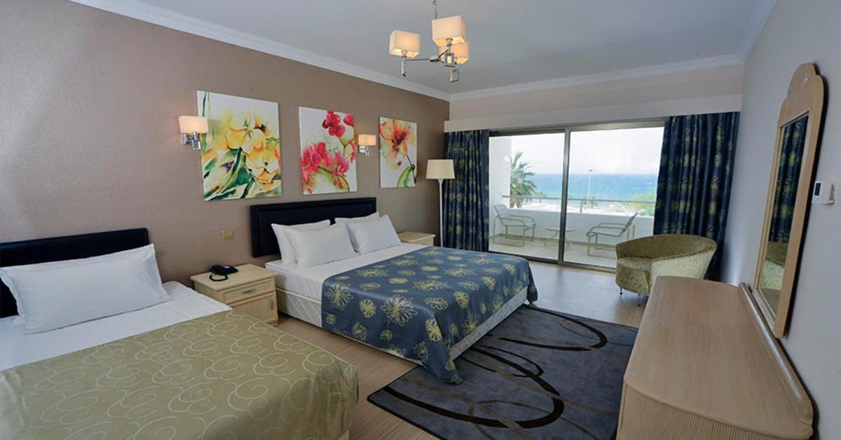 Jasmine Court Hotel & Casino Kyrenia  Eksteriør billede